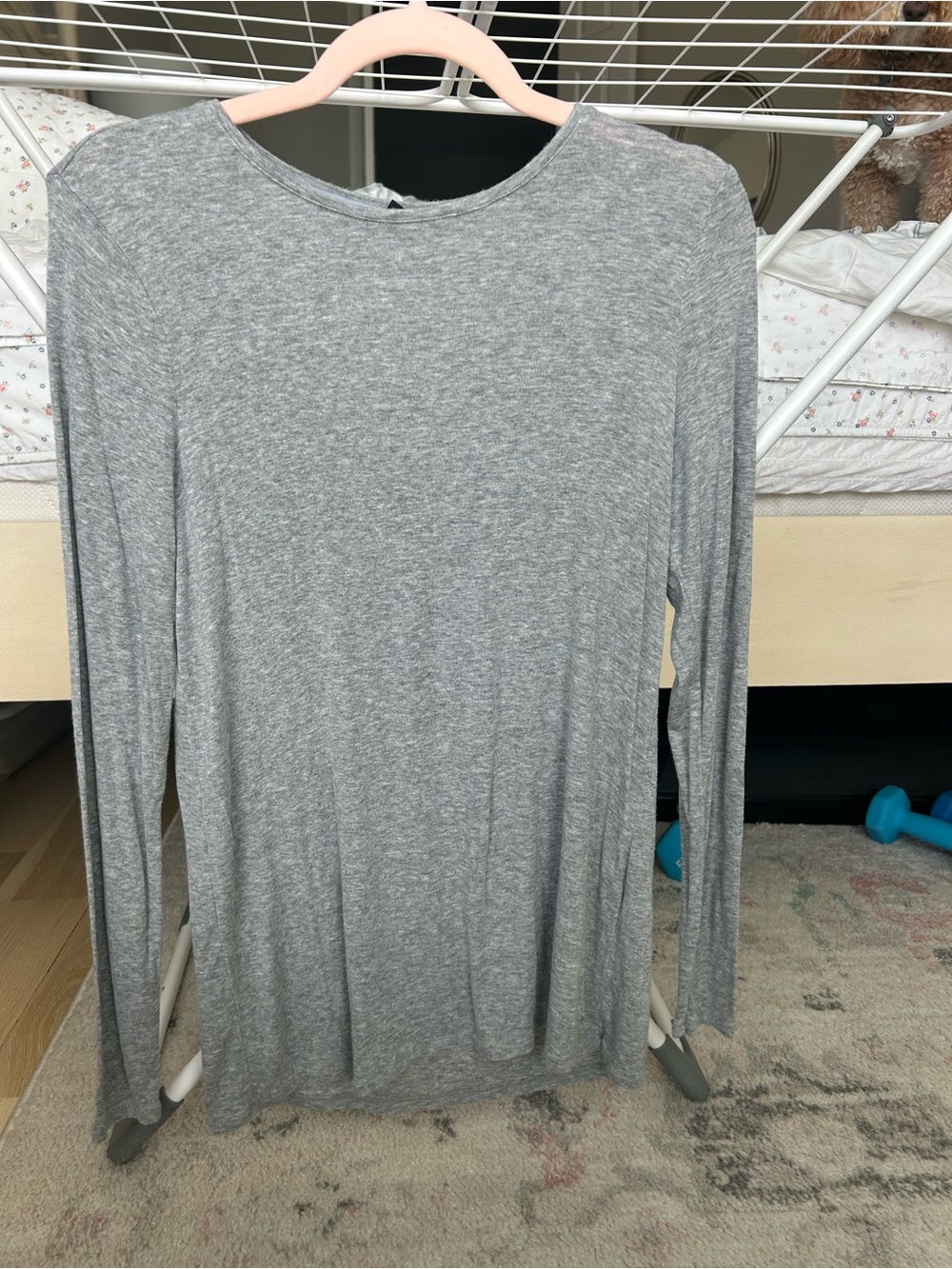 White House Black Market Heather Gray Long-Sleeve Crewneck Top
